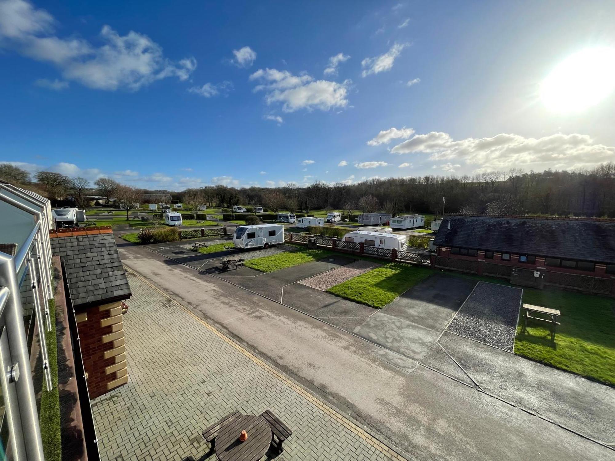 Riverside Park & Country Club South Molton Esterno foto